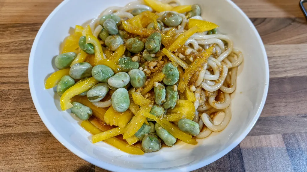 Photograph of 15-minute vegan chili garlic noodles.