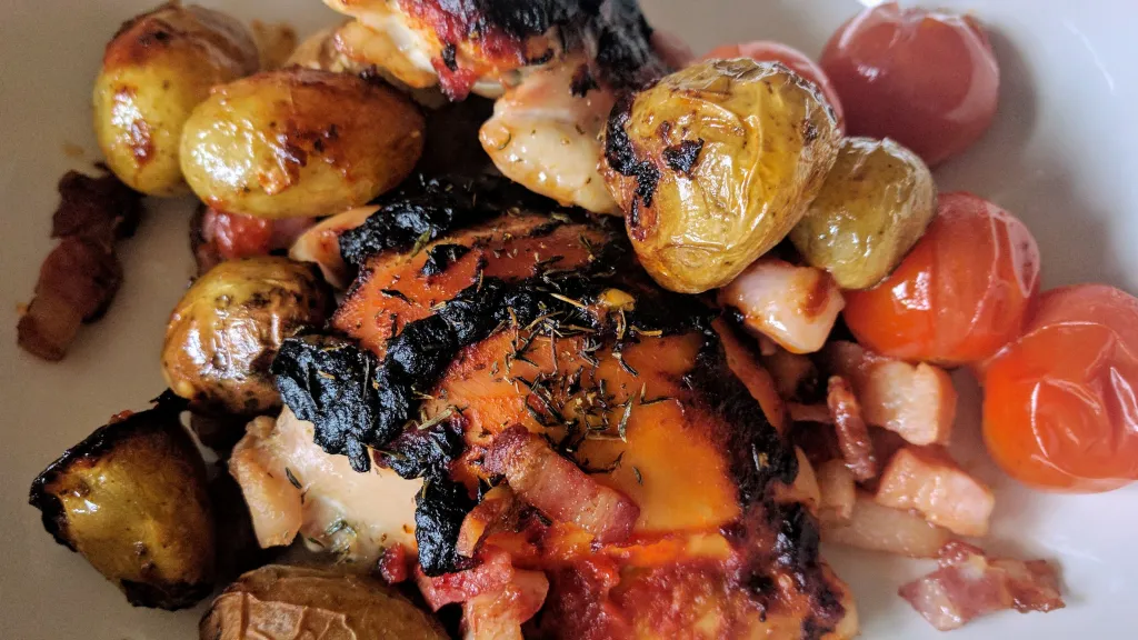 Photograph of Amatriciana chicken traybake.