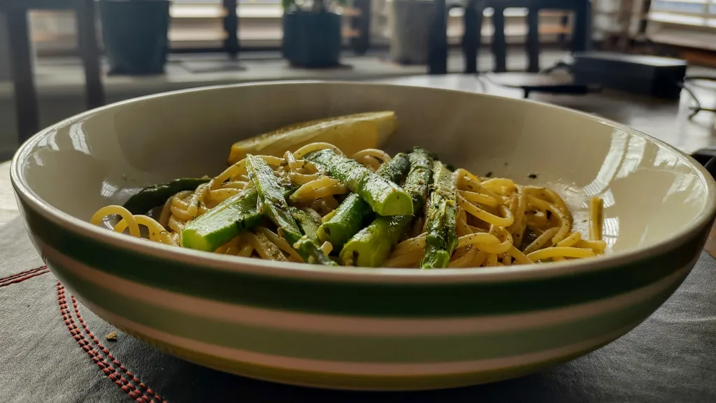 Photograph of Anchovy and samphire spaghetti.