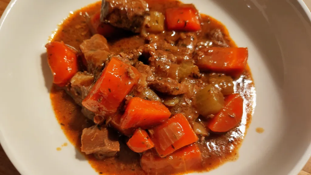 Photograph of Beef & vegetable casserole.