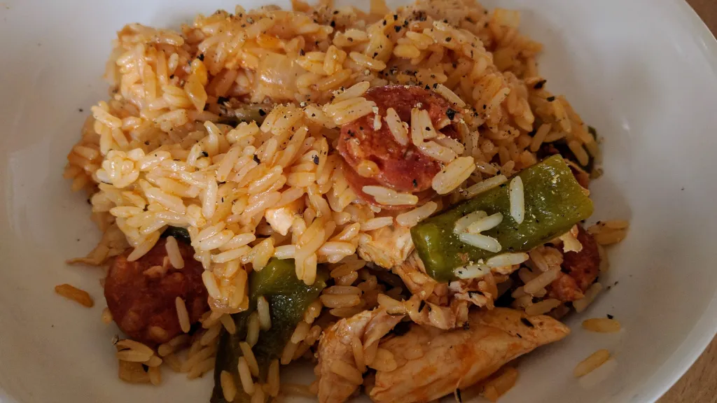 Photograph of Chicken & chorizo rice pot.