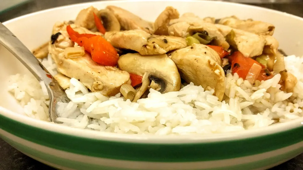 Photograph of Chicken in black bean sauce.