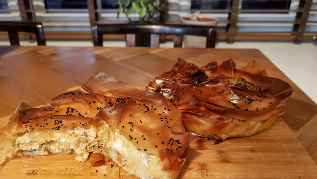 Photograph of Chicken shawarma pie.