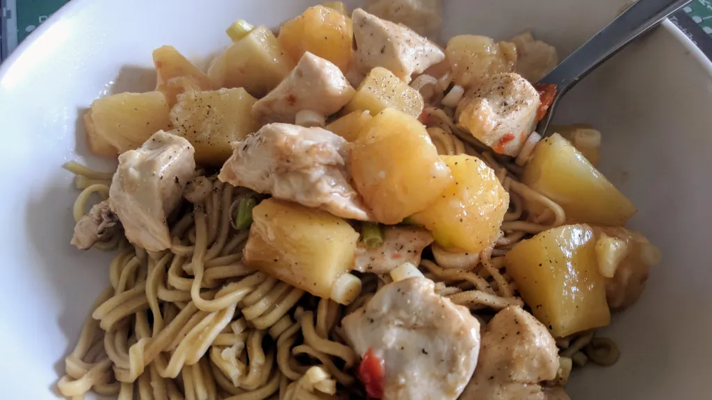 Photograph of Chinese chicken with pineapple.