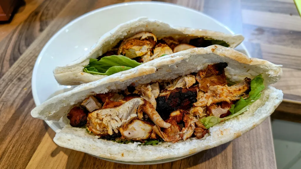 Photograph of Doner kebab with chicken.