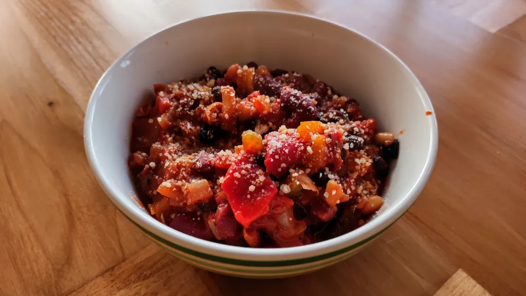 Photograph of Double bean & roasted pepper chilli.