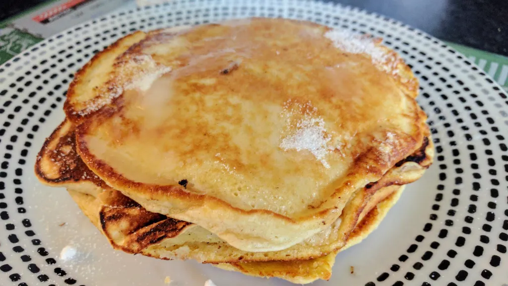 Photograph of Fluffy American pancakes.