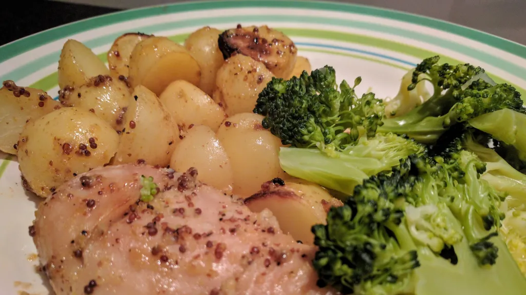 Photograph of Glazed lemon-pepper chicken.