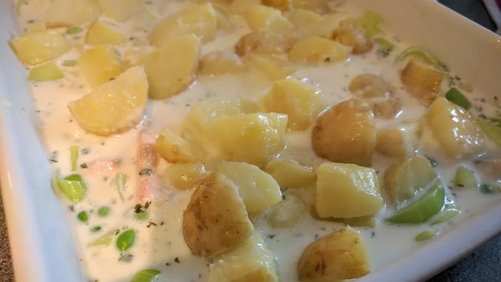 Photograph of Leek and salmon pie.