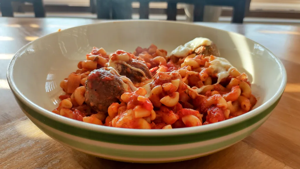 Photograph of Melting meatball macaroni.