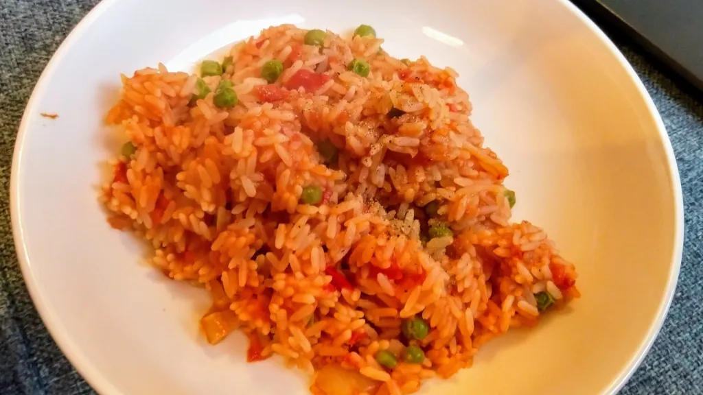 Photograph of Mexican tomato rice.