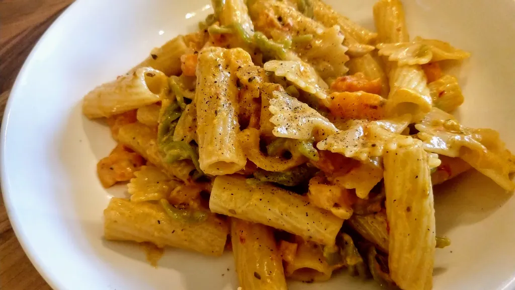 Photograph of Nduja pesto pasta.