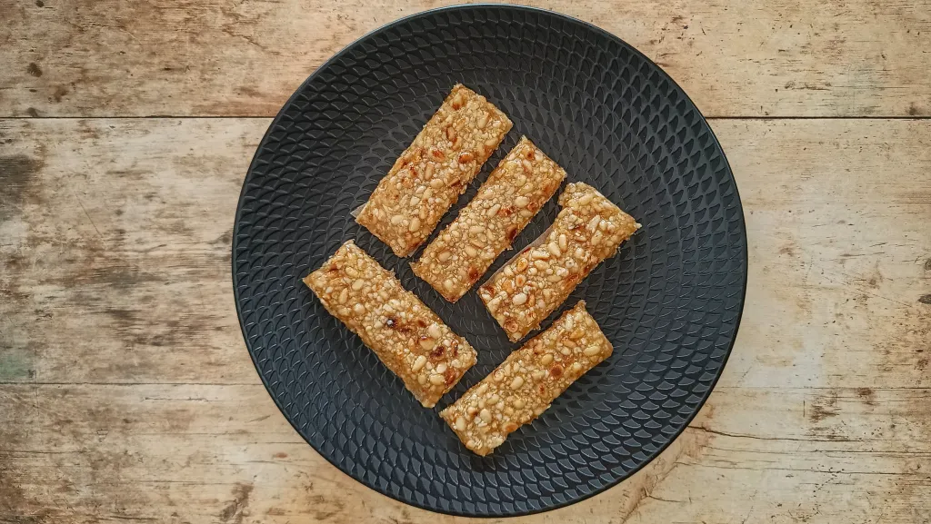 Photograph of Payn ragoun (medieval pine nut and ginger candy).