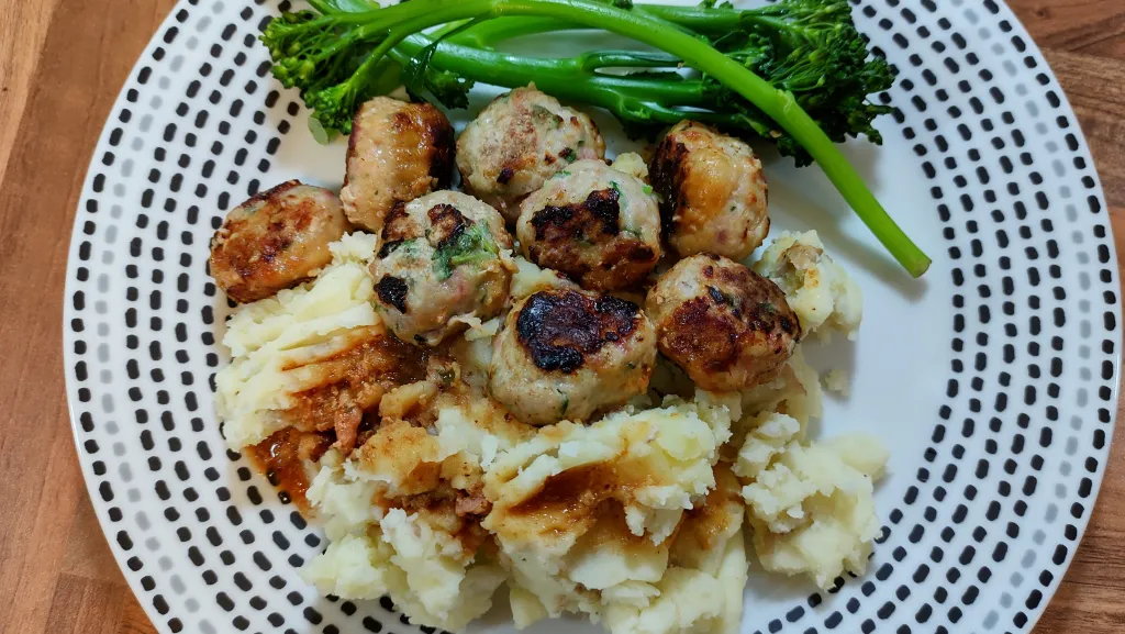 Photograph of Polpette in bianco.