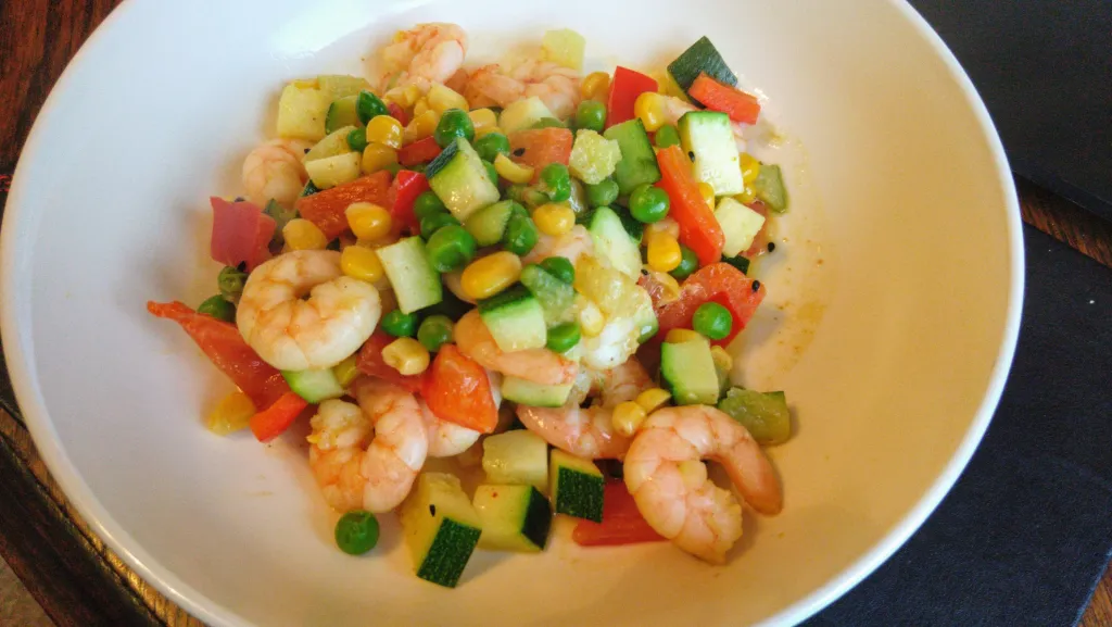 Photograph of Prawn and vegetable balti.