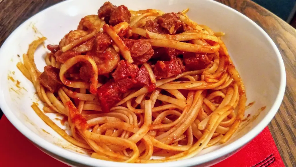 Photograph of Prawn, chorizo & basil linguine.