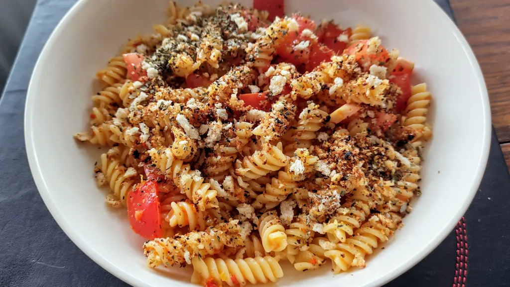 Photograph of Roasted pepper pasta salad.