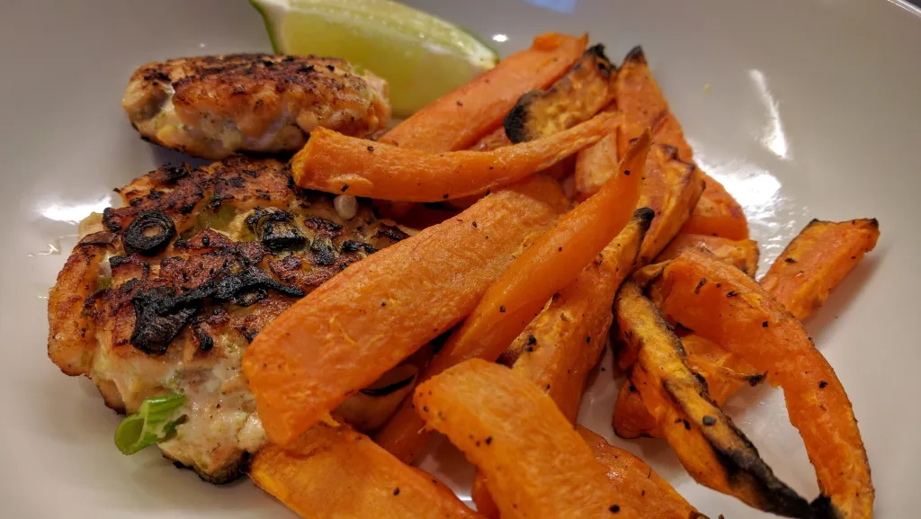 Photograph of Salmon & ginger fish cakes.