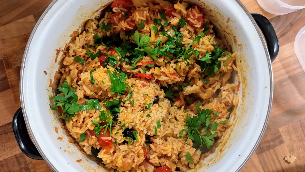 Photograph of Spanish fennel, olive and tomato rice.