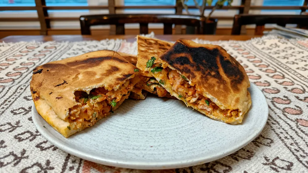 Photograph of Spiced chicken arayes.