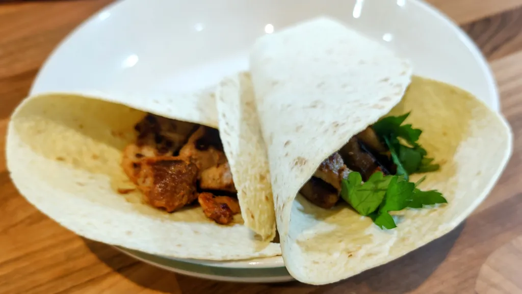Photograph of Tacos al pastor.