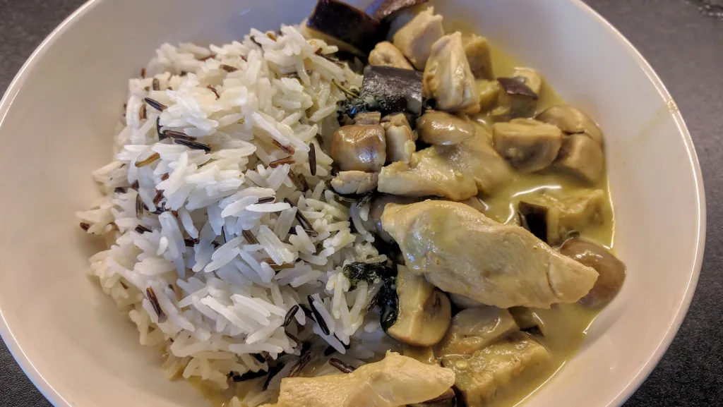 Photograph of Thai green curry.