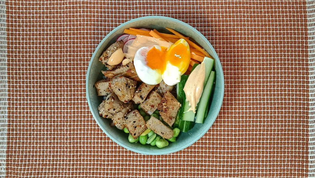 Photograph of Tuna kokoro bowl.