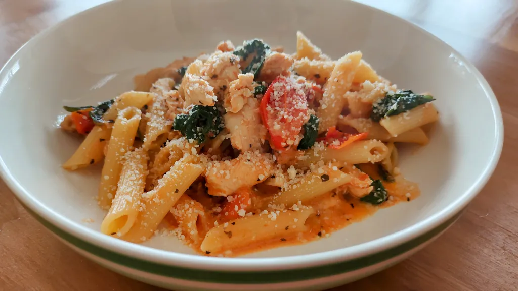 Photograph of Tuscan chicken pasta.