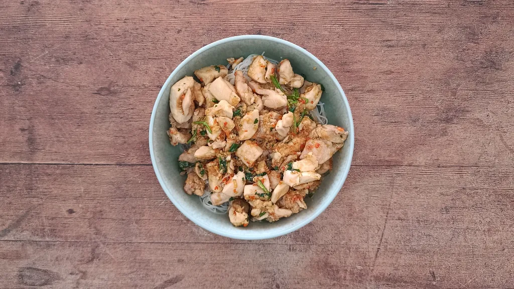 Photograph of Vietnamese chilli & lemongrass chicken.